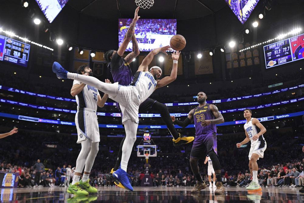 本就热闹非 本就热闹非