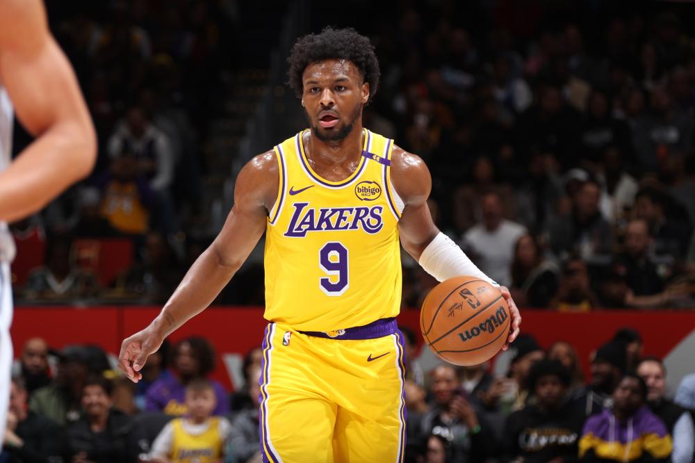 通过对凯南 通过对凯南